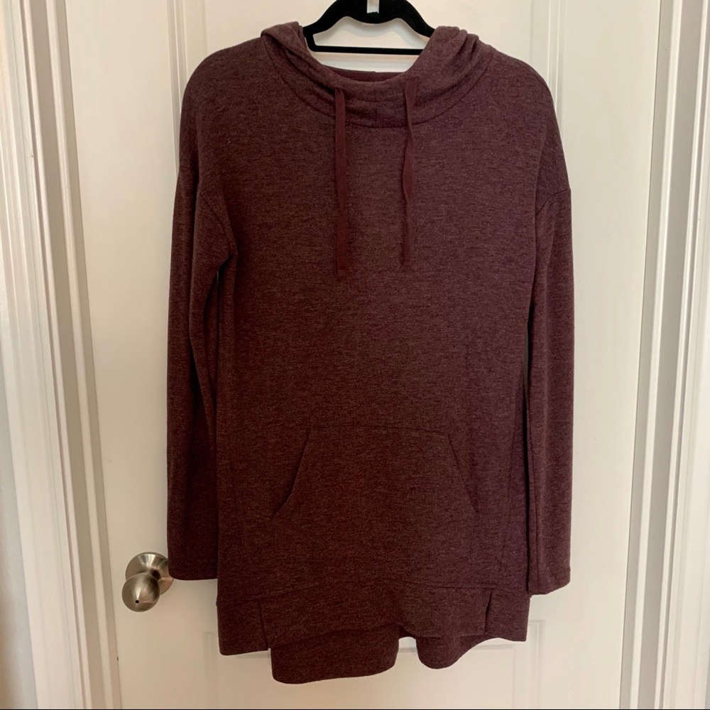 Maroon long tunic sweatshirt